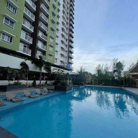 Mesatierra Garden Residences Davao City Esterno foto